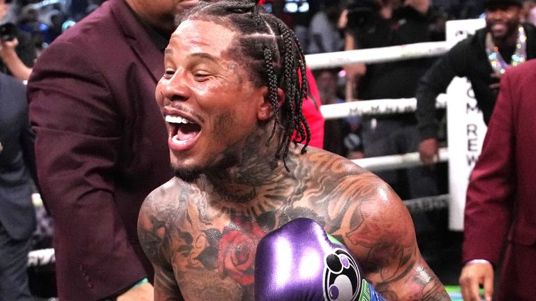 Gervonta Davis knocked out Frank Martin in the eighth round to retain WBA lightweight belt in Las Vegas | Boxing News