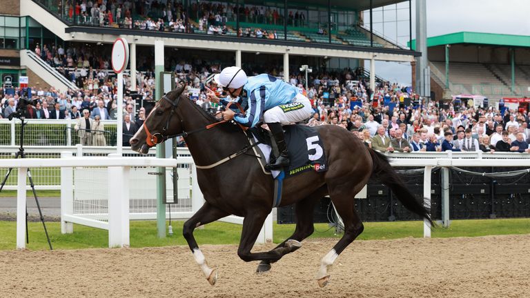 Northumberland Plate: Pure joy for Brian Ellison with Onesmoothoperator at Newcastle | Racing News