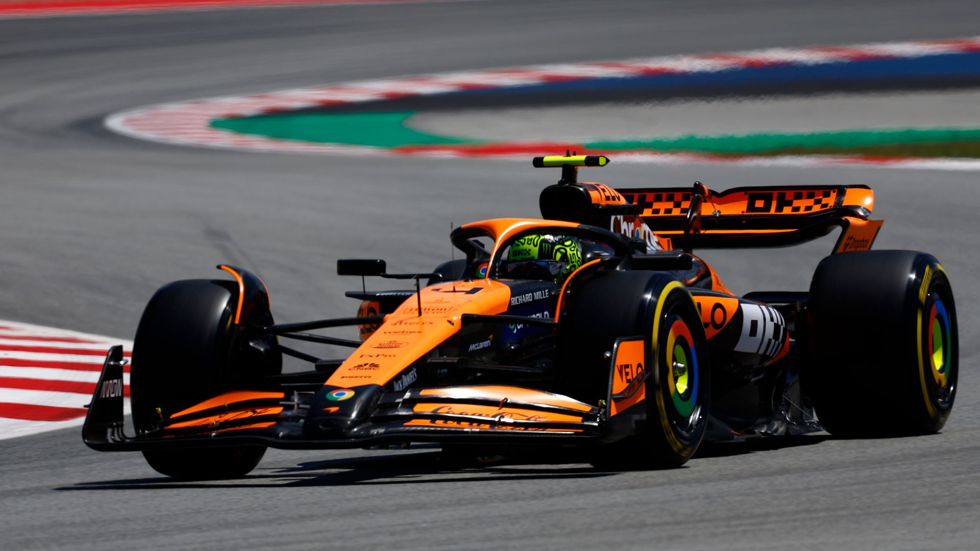 Spanish GP Qualifying: Lando Norris produces last-gasp pole lap to beat Max Verstappen and Lewis Hamilton | F1 News