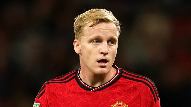 Manchester United are finally set to offload Donny van de Beek this summer – Paper Talk | Football News